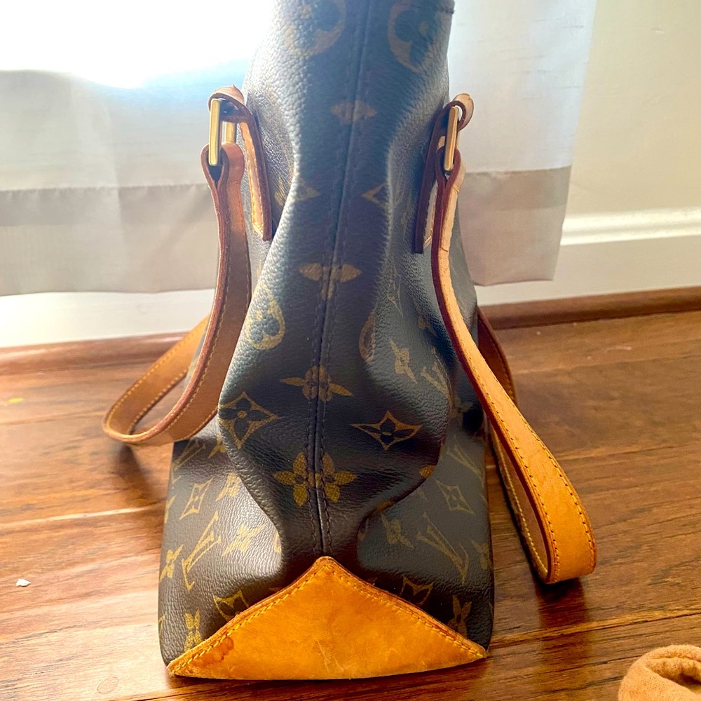 Louis Vuitton Handbag - Picture 2 of 7